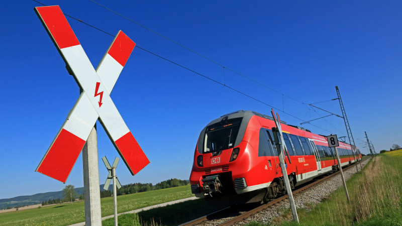 Die Schiene kommt zurück: Offensive des Freistaates Sachsen zur Aktivierung stillgelegter Bahnstrecken  Foto ©  Deutsche Bahn AG/Uwe Miethe