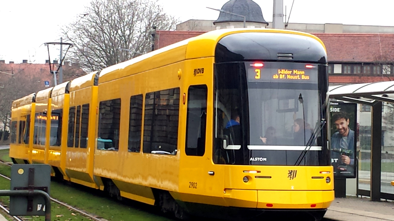 Premierenfahrt: Neuer Stadtbahnwagen auf Linie 3 im Einsatz ©MeiDresden.de/ Frank Loose