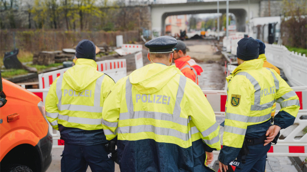 Dresden - Bombe?! Verdächtiger Gegenstand gefunden ©xcitepress