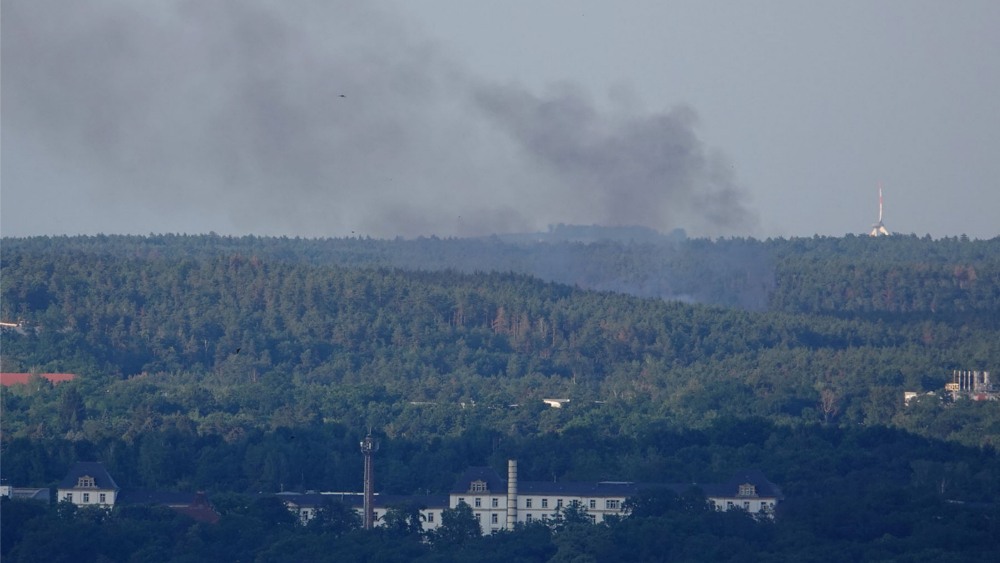  Rauchwolke bei Bahndammbrand ©Roland Halkasch