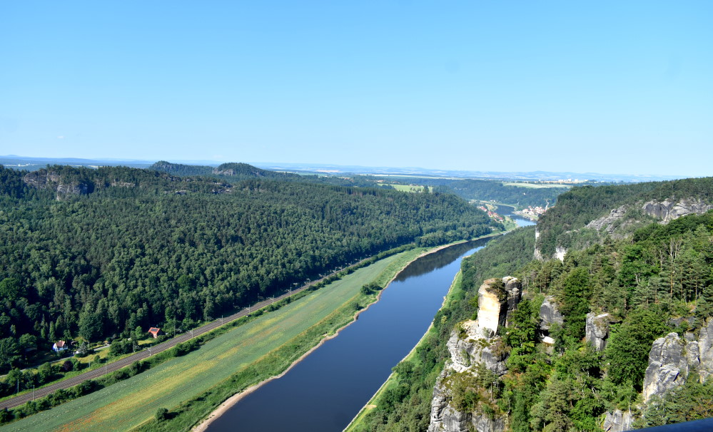 Blick von der Bastei in Richtung Wehlen  Foto: © MeiDresden.de/Mike Schiller