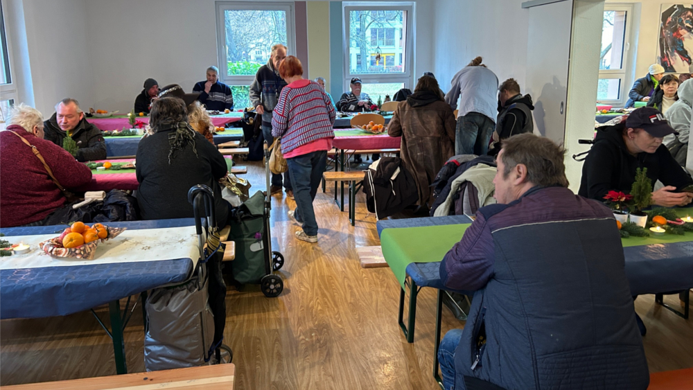 Weihnachtliches Fest für 100 Obdachlose bei der Heilsarmee Dresden ©meeco Communication Services