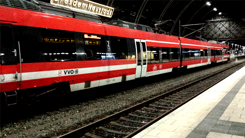 Studierende in Dresden können ab dem kommenden Sommersemester deutschlandweit mit Zug, Straßenbahn, Bus und Fähre unterwegs sein. ©MeiDresden.de