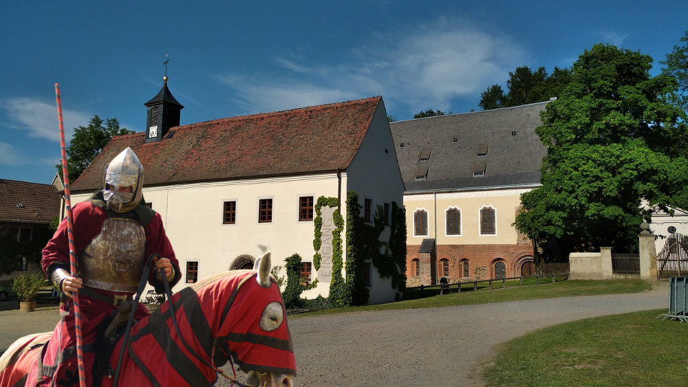Ritterturnier und Mittelalter Markt im Klosterpark Altzella bei Nossen ©Pixabay( Bildmontage)