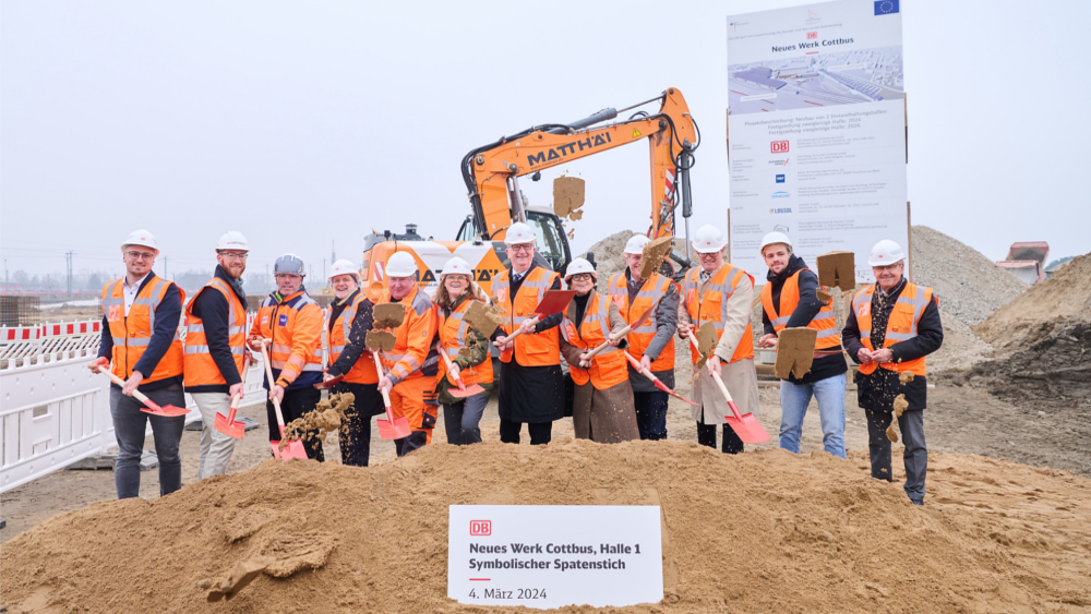 Spatenstich für zweite Halle des ICE Instandhaltungswerks Cottbus ©Deutsche Bahn AG/Annette Riedl