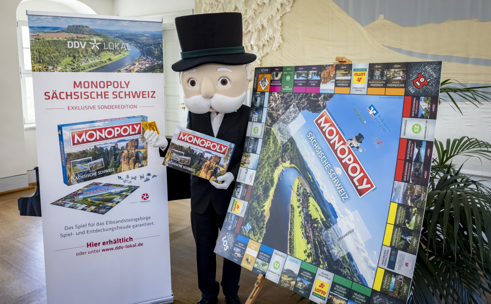 Mister Monopoly zeigt die neue Edition DDV    Foto: ©M. Förster