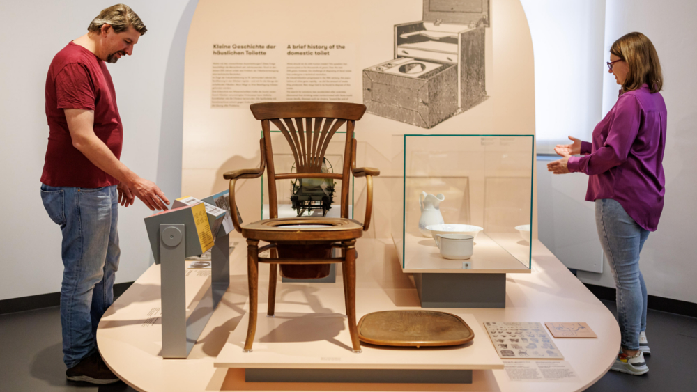 Ausstellung „Unter Druck“ zeigt die Geschichte der Zugtoilette ©DB Museum