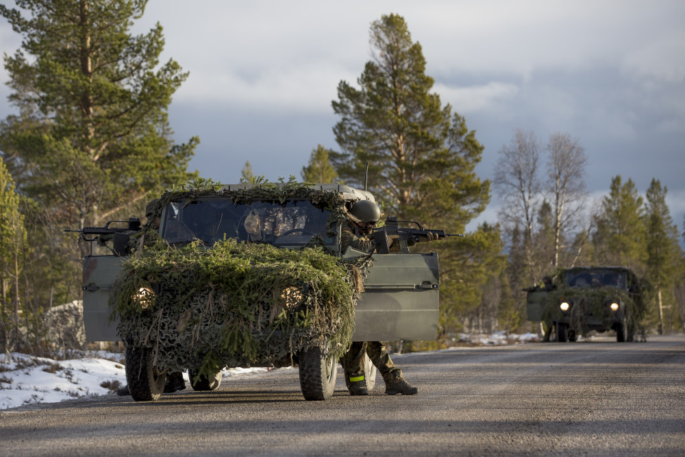 Der hier abgebildete leichte Lastkraftwagen (LKW) vom Typ WOLF wird durch ein speziell für militärische Anwendungen ausgelegtes modernes Fahrzeug abgelöst. Foto: © Bundeswehr/Marco Dorow