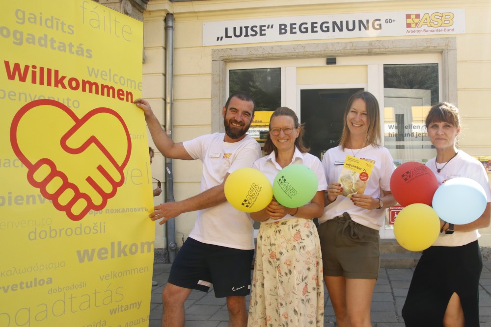 Willkommen in der neuen „Luise“ -  Das ist das Team:  Sebastian Hartung, Tina Winkelmann, Anja Buchert und Manja Glaß.   Foto Sabine Mutschke