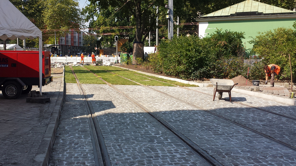 Anb Montag, 09.September fahren die Straßenbahnen wieder in Richtung Osten über den Fetscherplatz ©MeiDresden.de