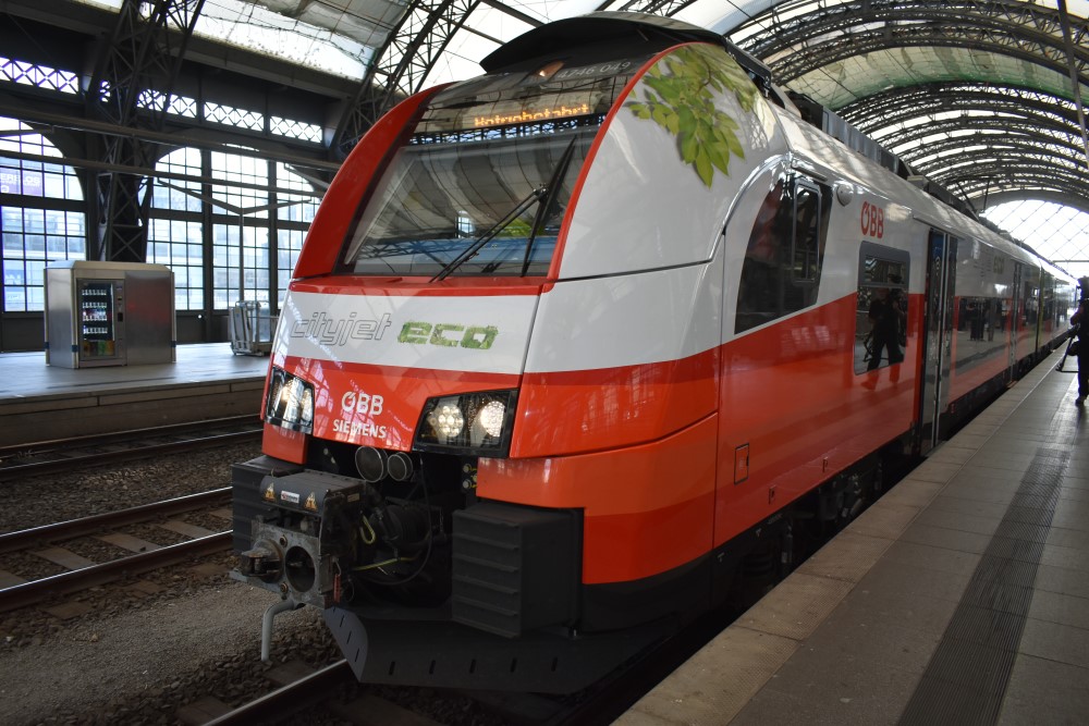 Testfahrt eines Desiro ML ÖBB Cityjet eco von Siemens   Archiv 2020 © MeiDresen.de/Mike Schiller
