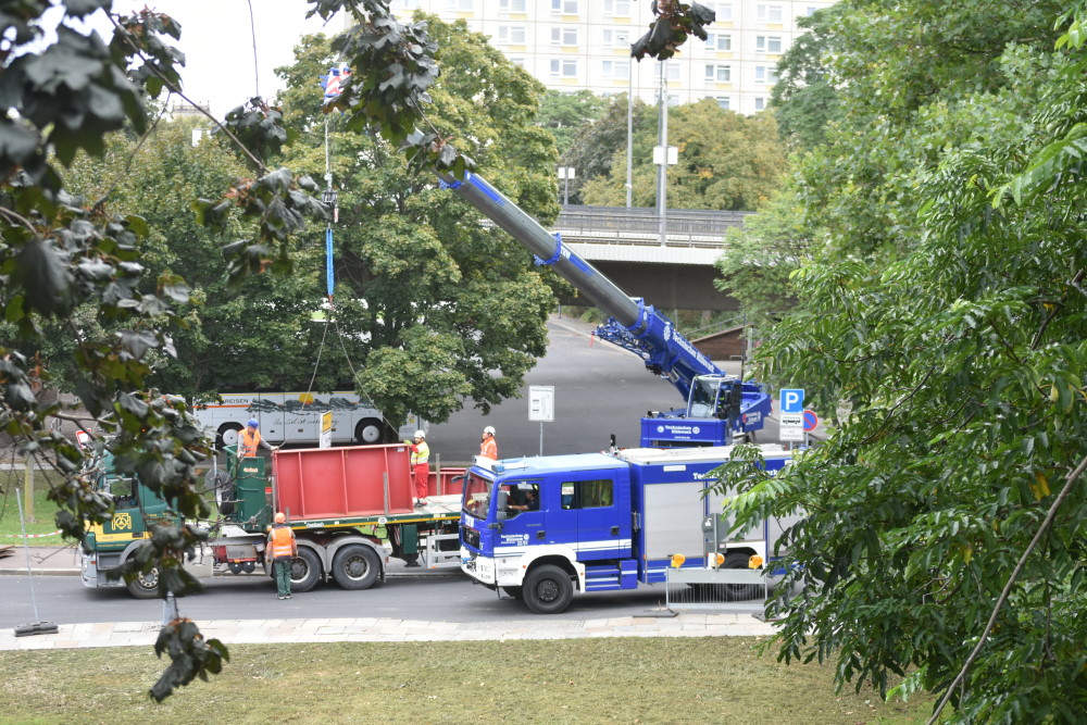 Brücken Sicherung Altstädter Seite   Foto: MeiDresden.de/Mike Schiller