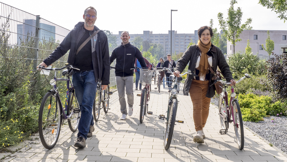 Ubergabe  Fahrräder an Oberschule  © Vonovia SE / Michael Lukaszewski