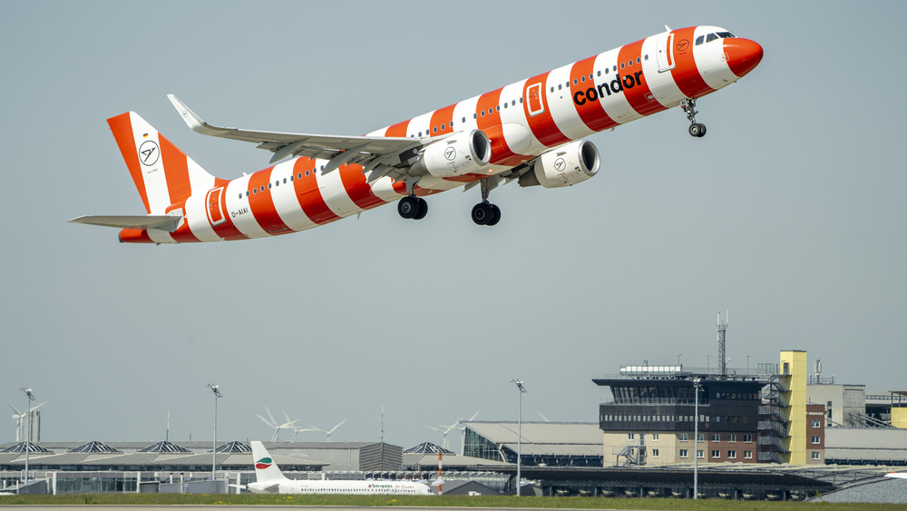 Start eines Airbus A321 der Condor am Flughafen Leipzig Halle  ©Mitteldeutsche Flughafen AG