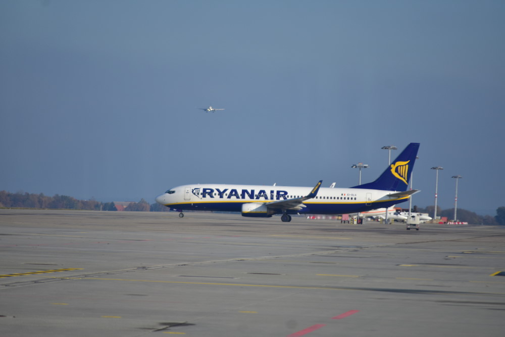 29.10.2019 auf dem Flughafen Dresden wurde offiziell die Verbindung nach London gefeiert.  Foto Archiv © MeiDresden.de/Mike Schiller