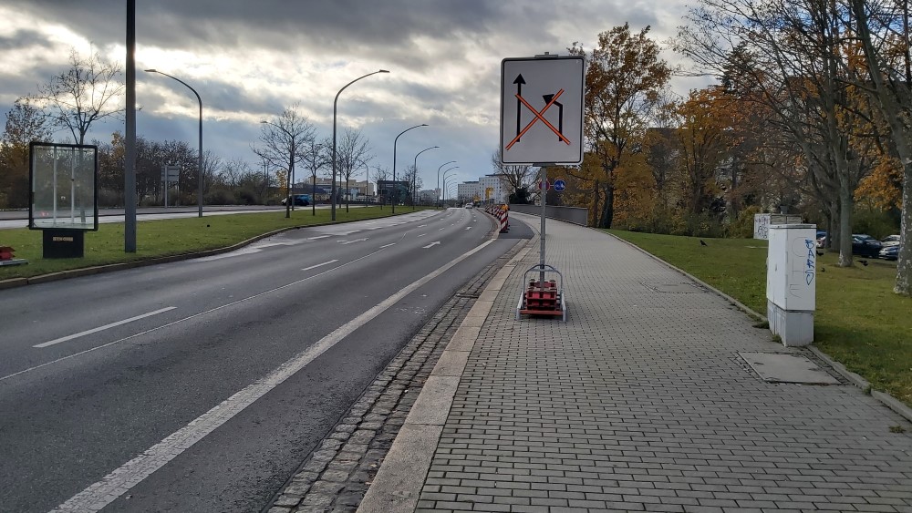 Verkehrseinschränkungen auf der Brücke Budapester Straße. Foto: MeiDresden.de