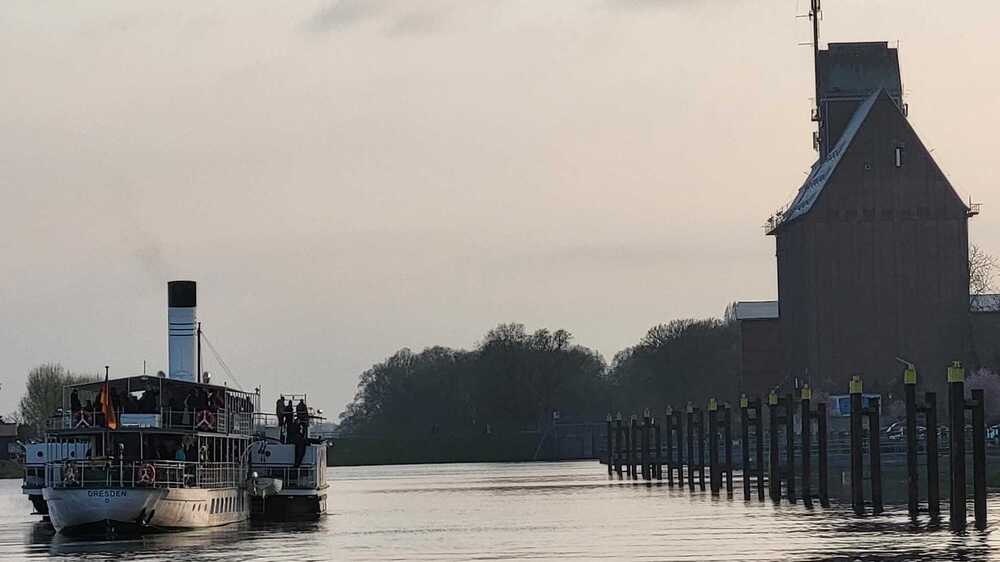 Der Dampfer Dresden 2023 am Hafen von Tangermünde. Foto:WEIßE FLOTTE SACHSEN GmbH/Kai Wapenhans