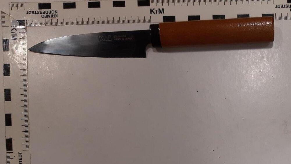 Aufgefundenes Küchennmesser: Foto: Bundespolizei