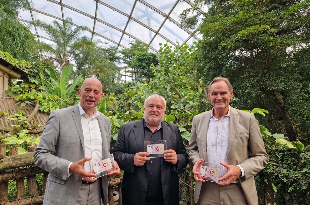 Weggefährten des Zoo der Zukunft:  Wolfagang Tiefensee, Jörg Junhold und  Burkhard Jung  Foto: © Zoo Leipzig