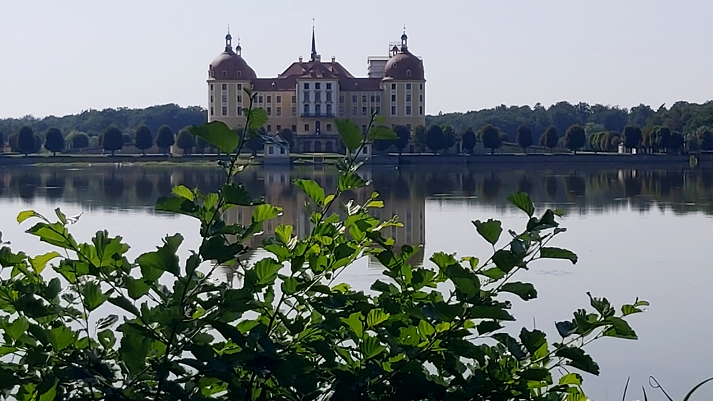 Auch einige sonnige Momente hatte der Oktober parat,wie hier  in Moritzburg. . Foto: MeiDresden.de