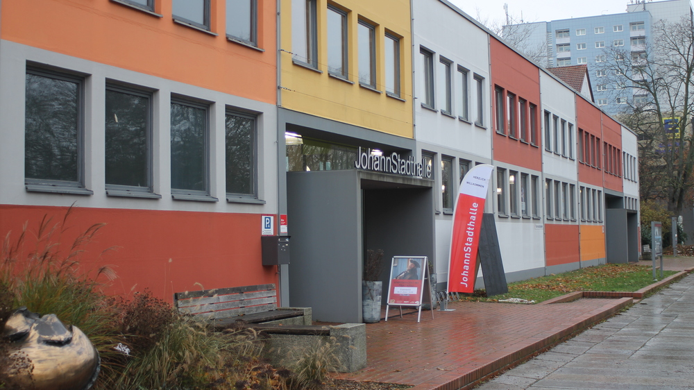 111. internationale Dresdner Weihnachts- Sammlermesse für Briefmarken, Münzen und Postkarten am 20. Dezember in der Johannstadthalle. Foto:PR