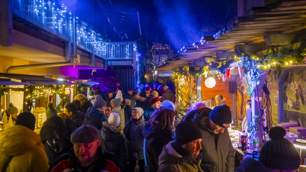 Lichterglanz und Budenzauber Altkötzschenbroda. Foto: Sylvio Dittrich