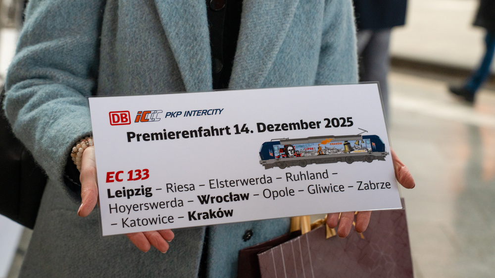 Seit Sonntag sind Leipzig und Südpolen erstmals mit Eurocity (EC)-Zügen direkt auf der Schiene miteinander verbunden. Foto: Deutsche Bahn AG / Volker Emersleben