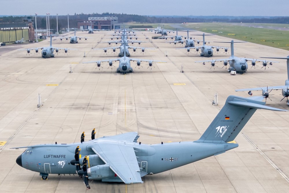 Der erste A400M mit der Kennung 54+01 ist bereits über zehn Jahre im Dienst  © Bundeswehr/ Dennis Wolf)
