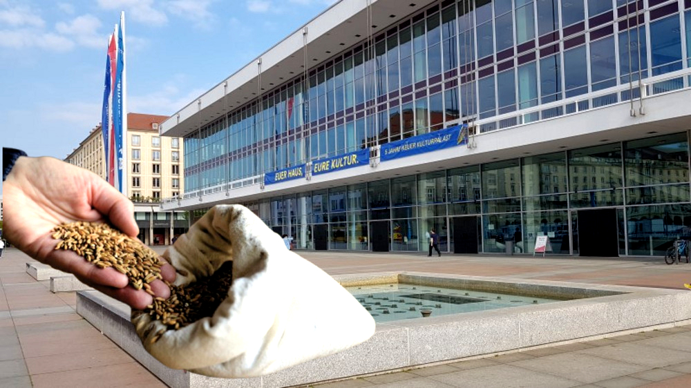 Eröffnung Saatgut-Bibliothek und Start TAUSCH-bar in der Zentralbibliothek im Kulturpalast . Foto: MeiDresden.de /Saatgut: Congerdesign (Pixabay)