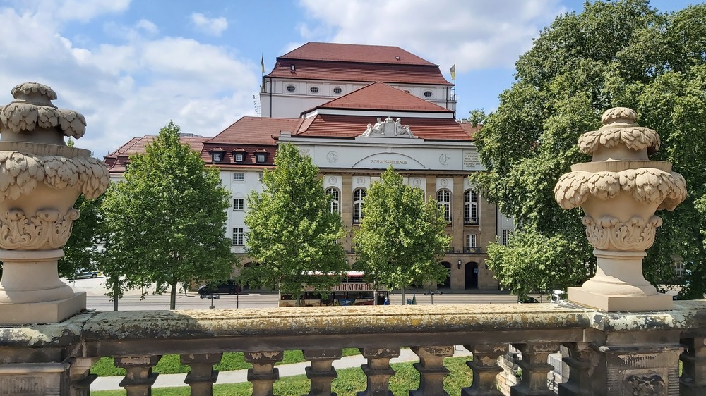 Im Schauspielhaus wird zur langen Nacht der Theater ein vielseitiges Programm geboten. Foto: MeiDresden.de