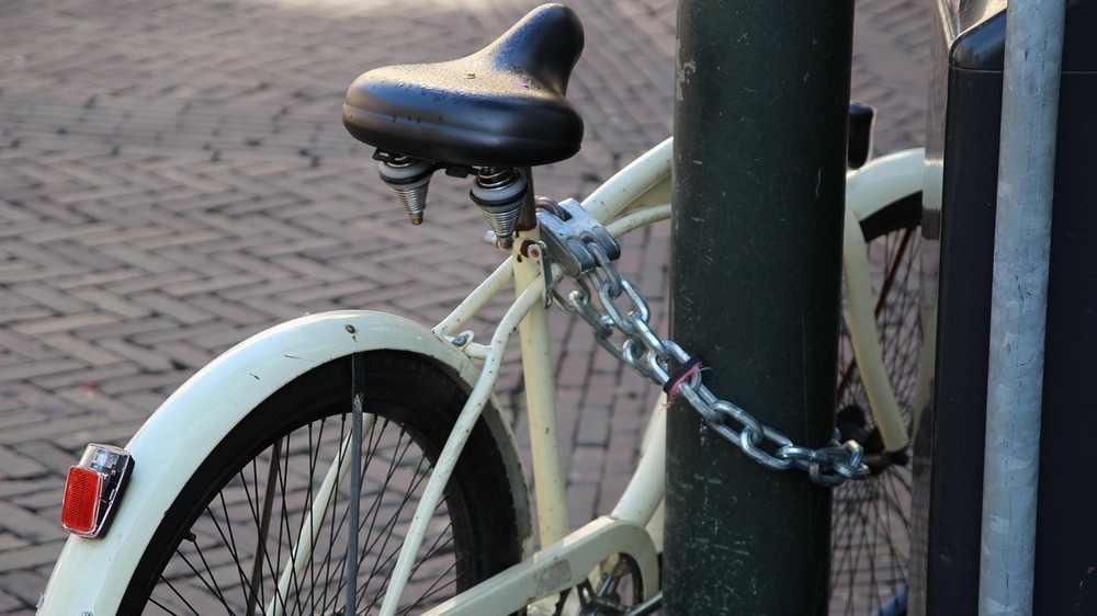 Die Fahrradsaison hat begonnen: So sichern Sie Ihr Zweirad richtig. Foto: Henk Schenkels auf Pixabay