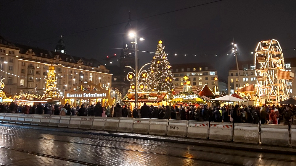 Dresdner Striezelmarkt: Händler und Baumspender gesucht - Händlerbewerbungen bis 7. Mai 2026 möglich. Foto:MeiDresden.de