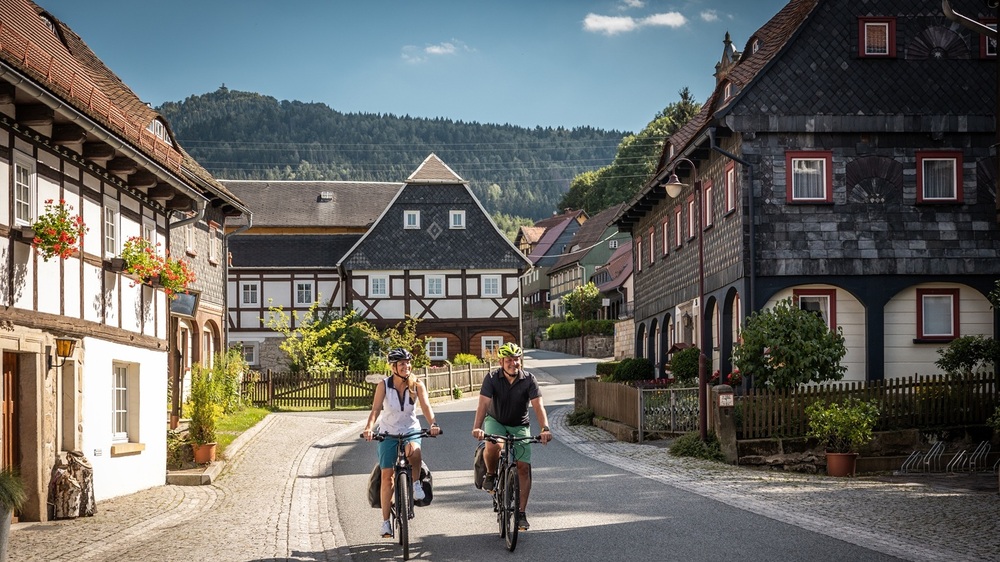 Umgebindehäuser in der Oberlausitz in Waltersdorf  Foto: Philipp Herfort