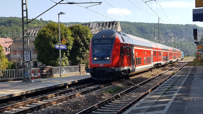 S Bahn Wehlen Einfahrt  Symbolfoto © MeiDresden.de