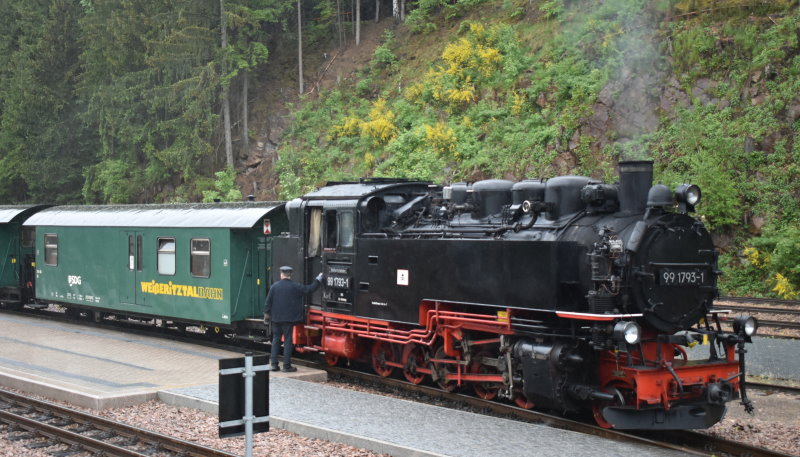 Weisseritztalbahn im Kurort Kippsdorf  © MeiDresden.de/Mike Schiller